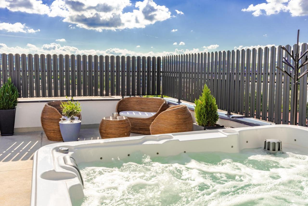 Thome Hoia Jacuzzi Kluż-Napoka Zewnętrze zdjęcie